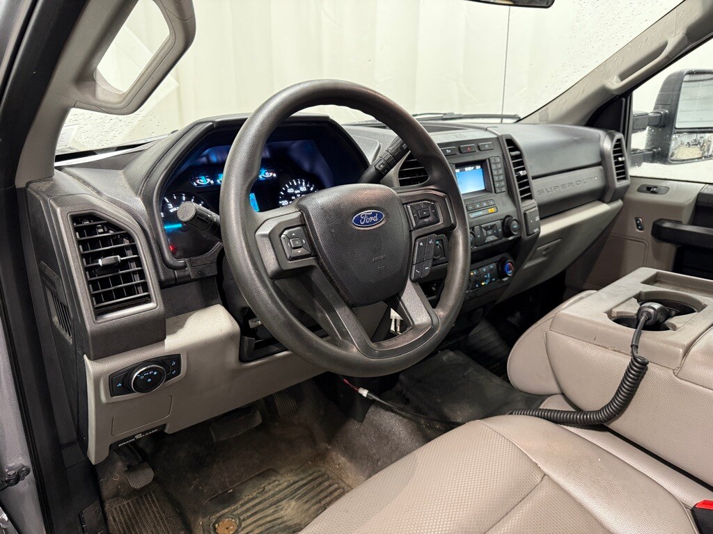 2021 Ford F-250 XL photo 2