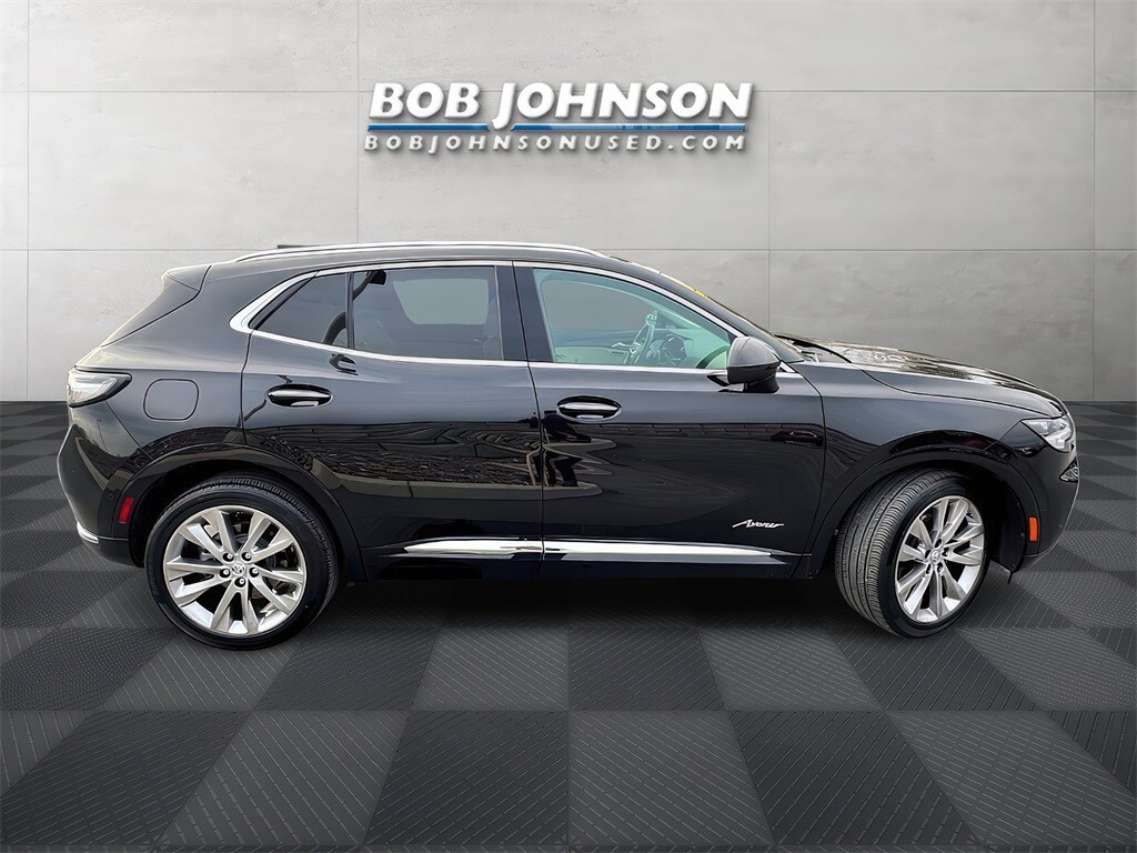 2023 Buick Envision Avenir photo 2