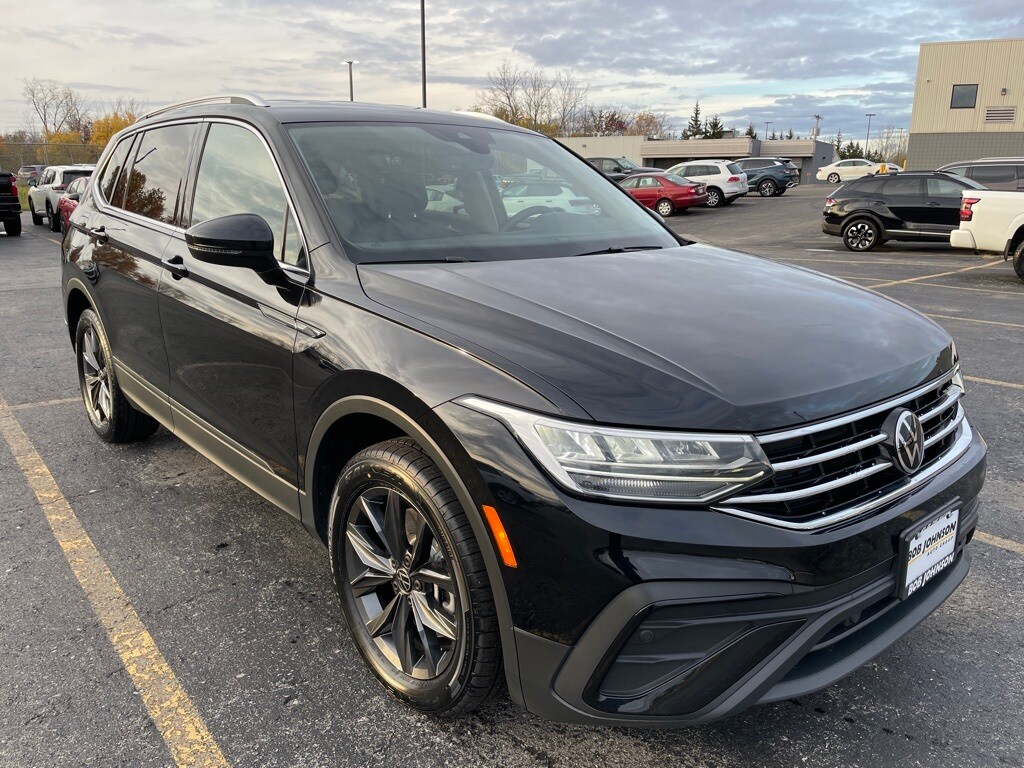 Used 2023 Volkswagen Tiguan 2.0T SE SUV