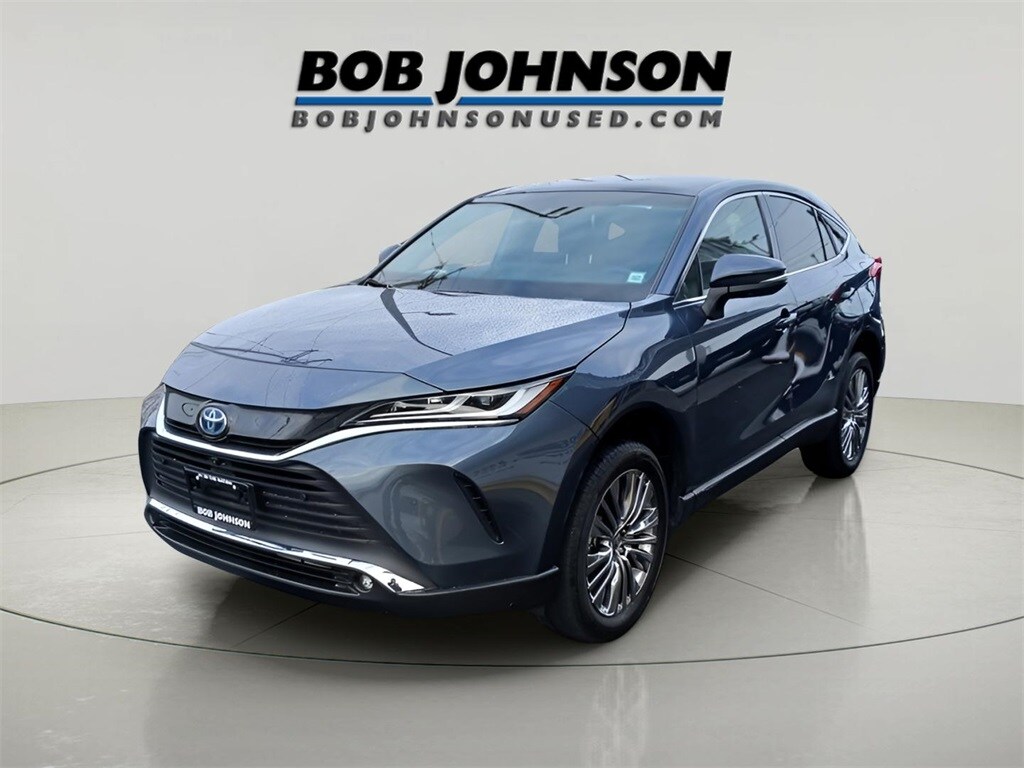 2024 Toyota Venza Limited photo 3