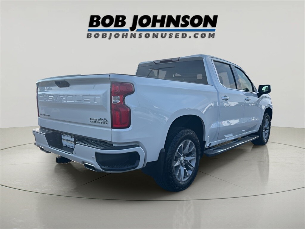 2020 Chevrolet Silverado 1500 High Country photo 3