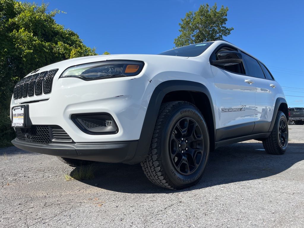 2022 Jeep Cherokee Latitude photo 3