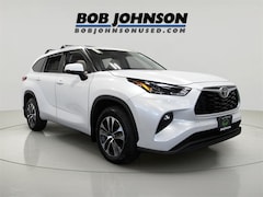 2022 Toyota Highlander XLE SUV
