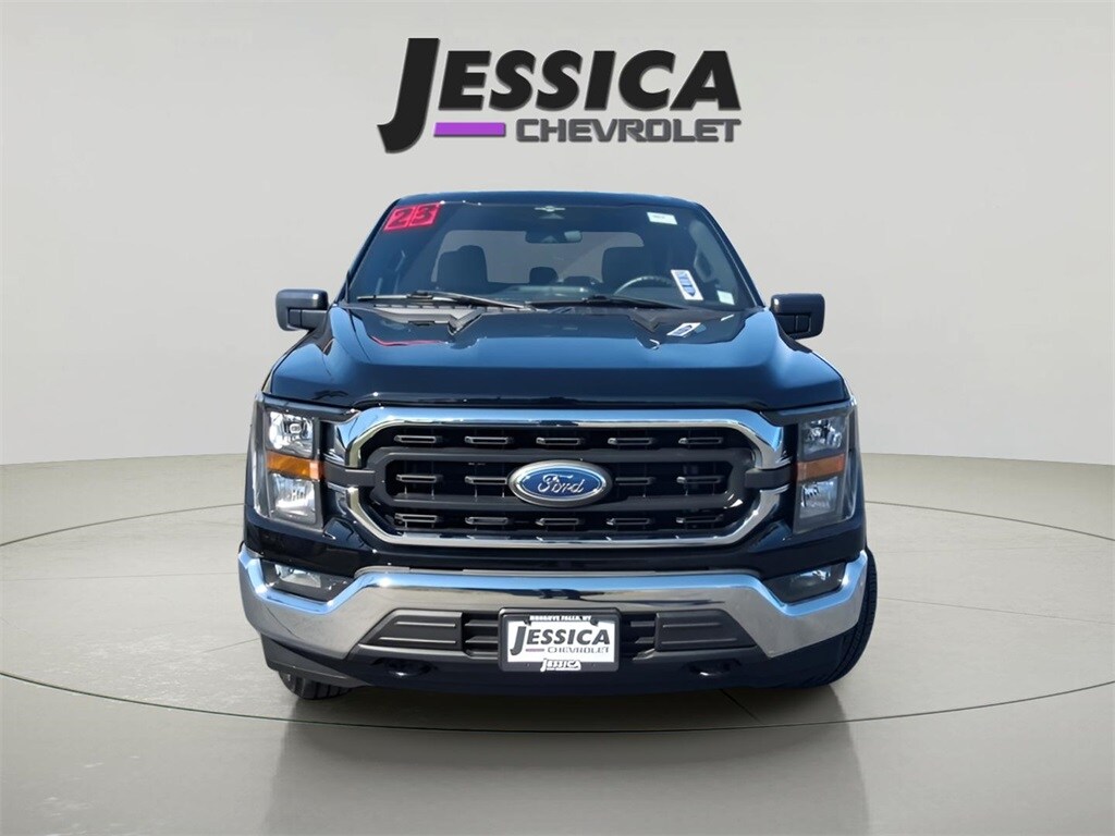 2023 Ford F-150 XLT photo 2