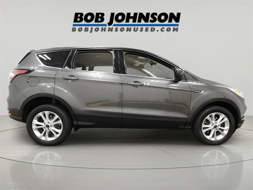 2017 Ford Escape SE photo 3