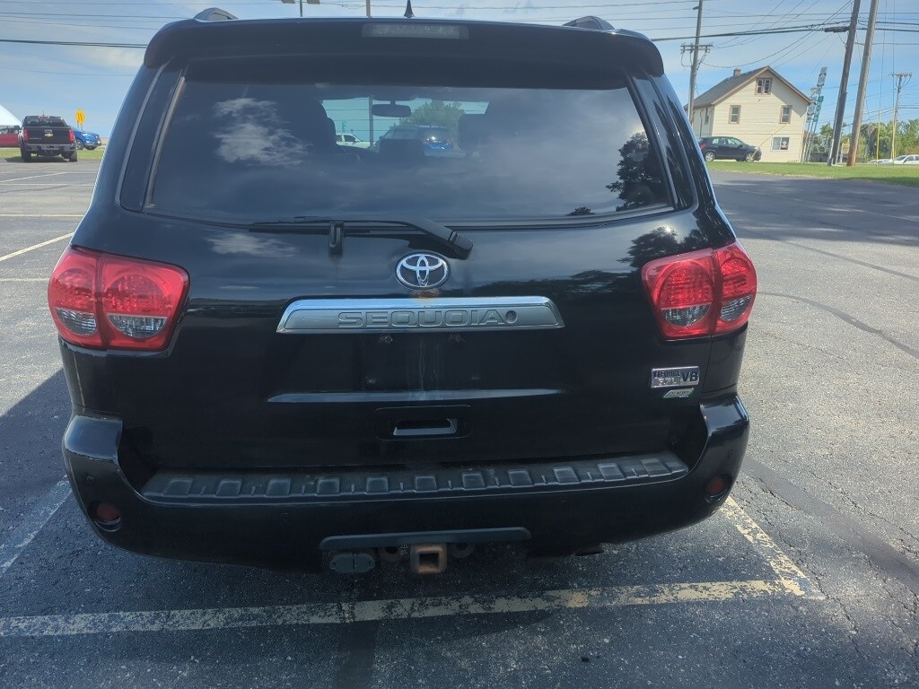 2016 Toyota Sequoia Limited photo 4