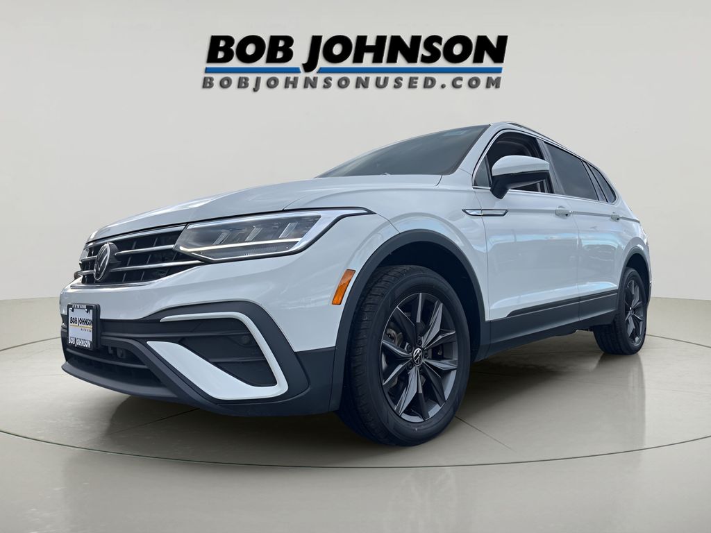 2024 Volkswagen Tiguan SE Wolfsburg Edition photo 3