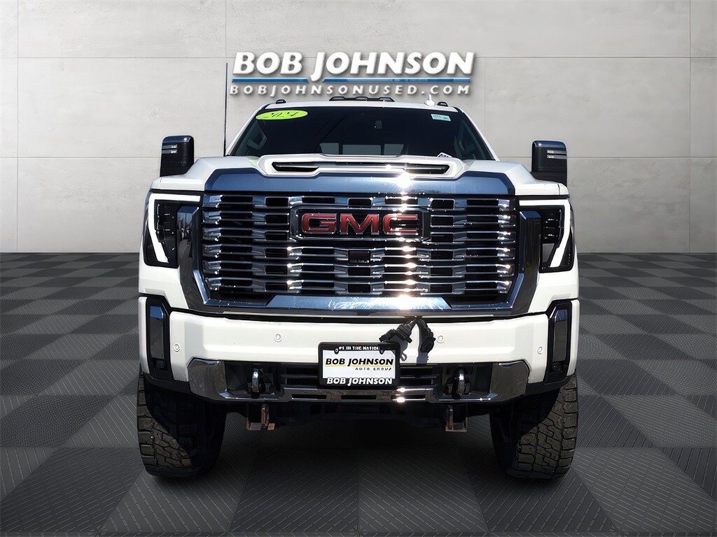 2024 Gmc Sierra 3500 HD Denali photo 2
