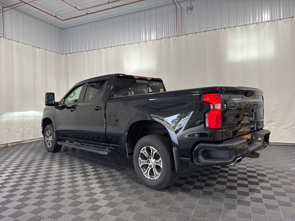 2020 Chevrolet Silverado 1500 RST photo 2