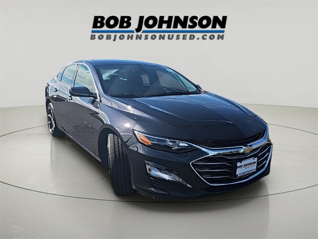2022 Chevrolet Malibu 1LT photo 2