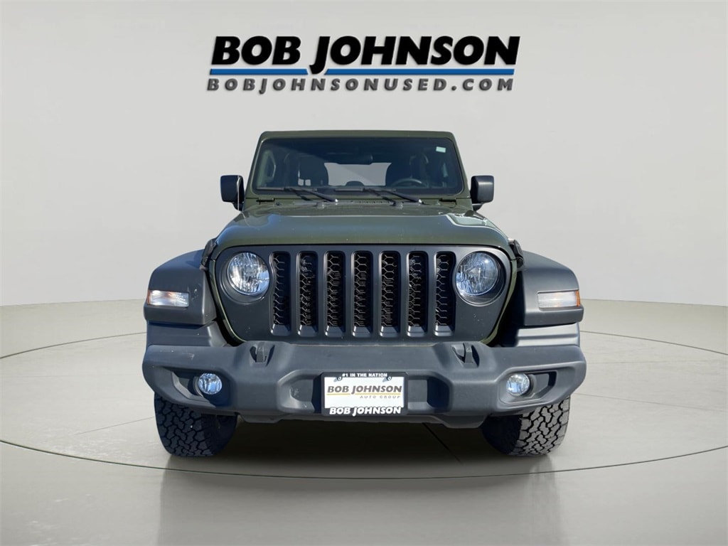 Used 2022 Jeep Gladiator Sport Truck