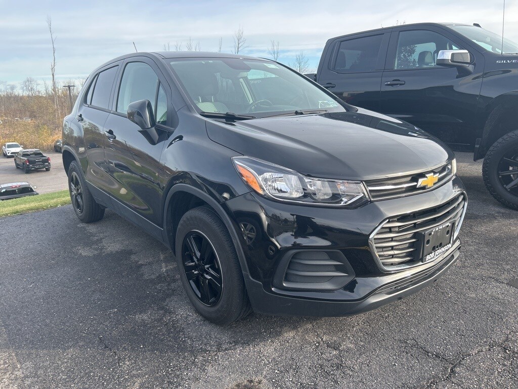 Used 2022 Chevrolet Trax LS SUV