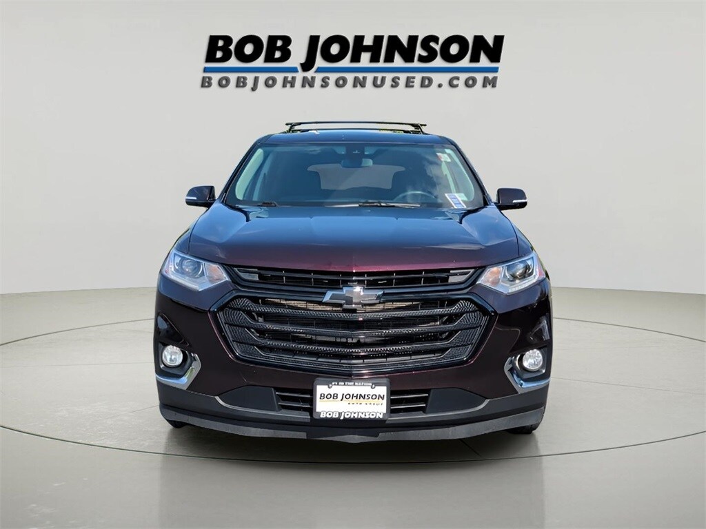 2020 Chevrolet Traverse 1LT photo 2