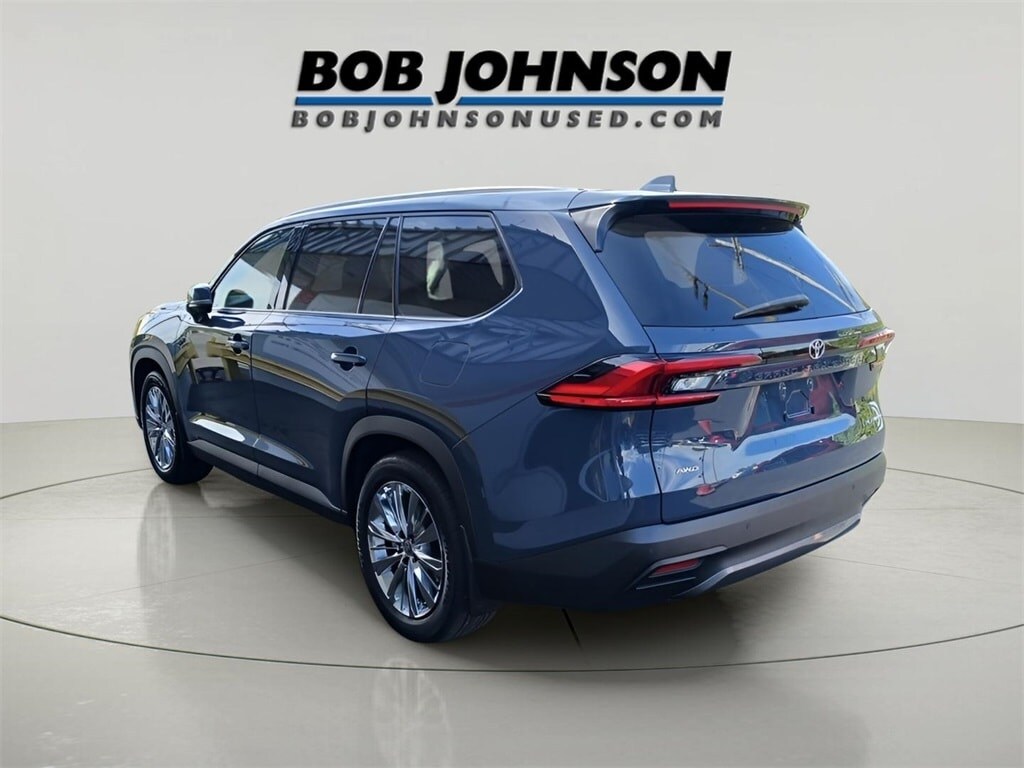 2024 Toyota Grand Highlander Platinum photo 3
