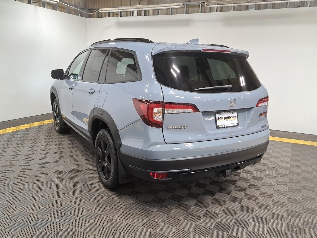 2022 Honda Pilot TrailSport photo 2