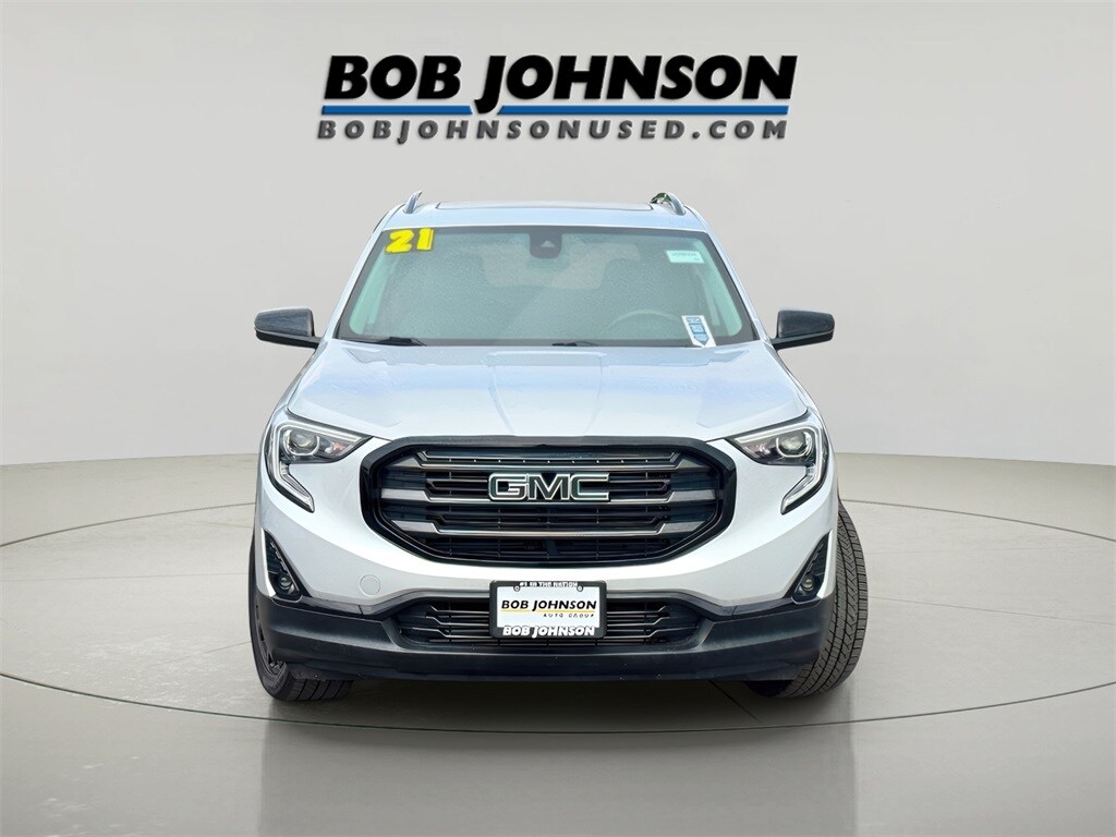 2021 Gmc Terrain SLT photo 2