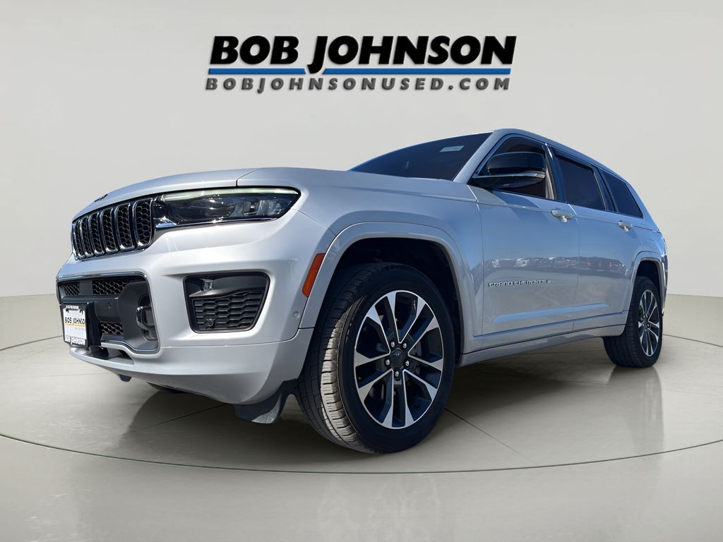 2021 Jeep Grand Cherokee Overland photo 2