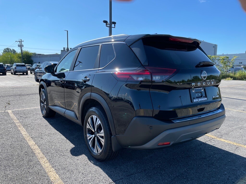 2023 Nissan Rogue SV AWD photo 3
