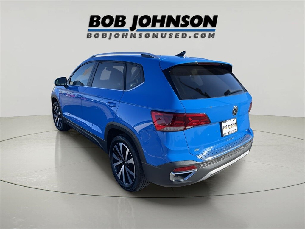 2023 Volkswagen Taos SE photo 4