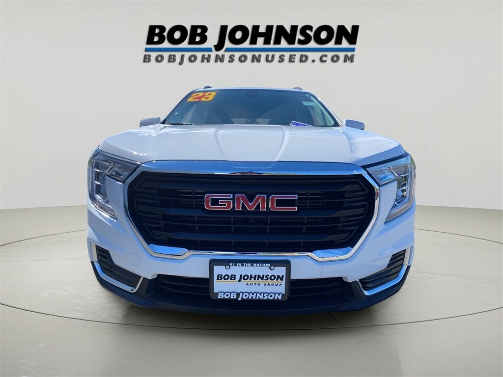 2023 Gmc Terrain SLE photo 2