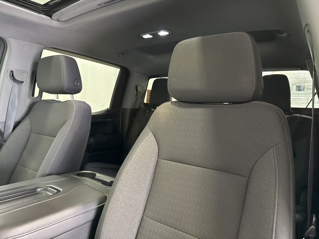 2020 Chevrolet Silverado 1500 RST photo 4