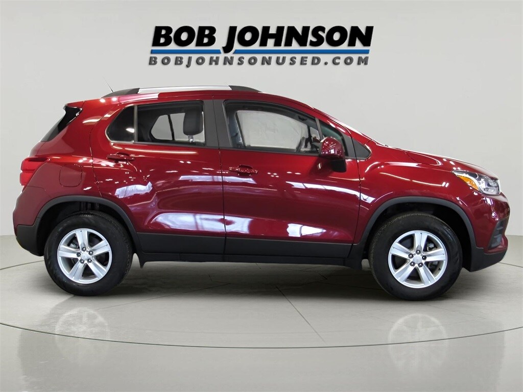 2022 Chevrolet Trax LT photo 3
