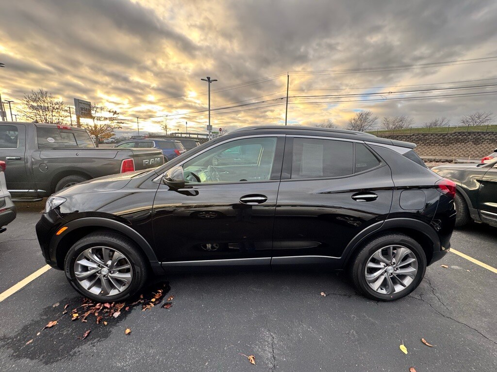 Used 2022 Buick Encore GX Essence SUV