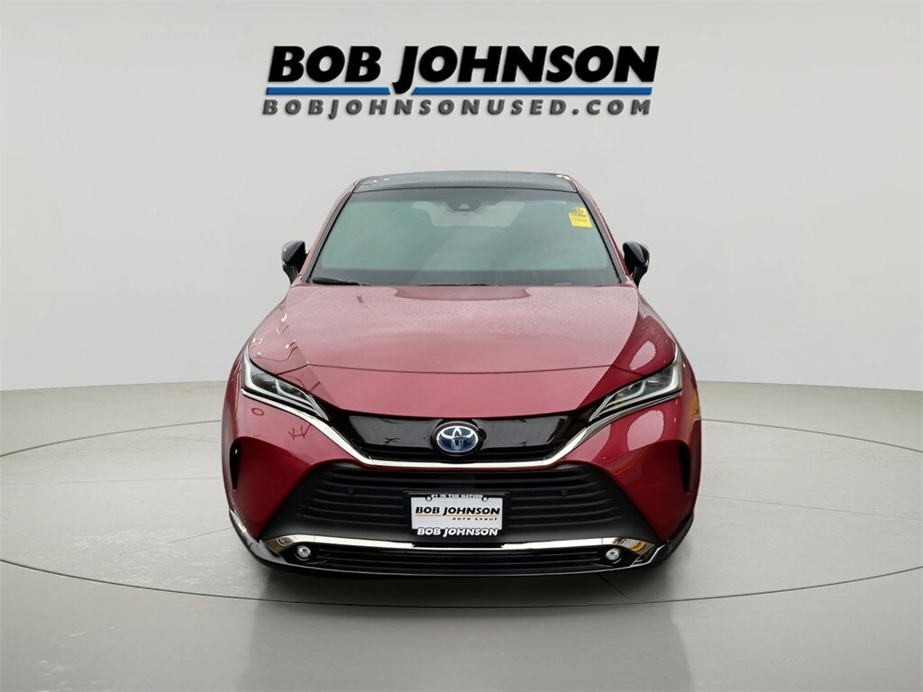 2024 Toyota Venza photo 2