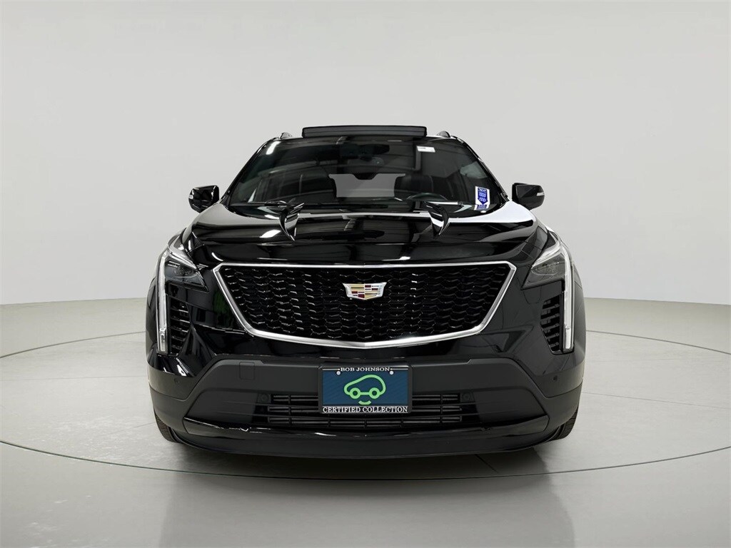 2023 Cadillac XT4 Sport photo 3