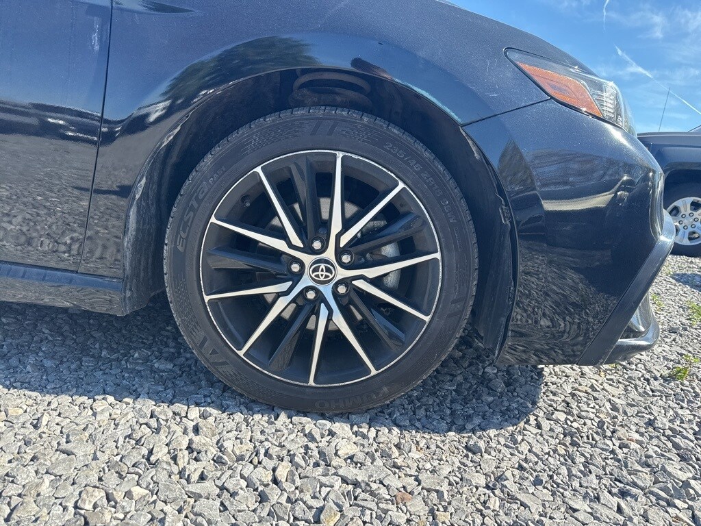 2023 Toyota Camry SE photo 2