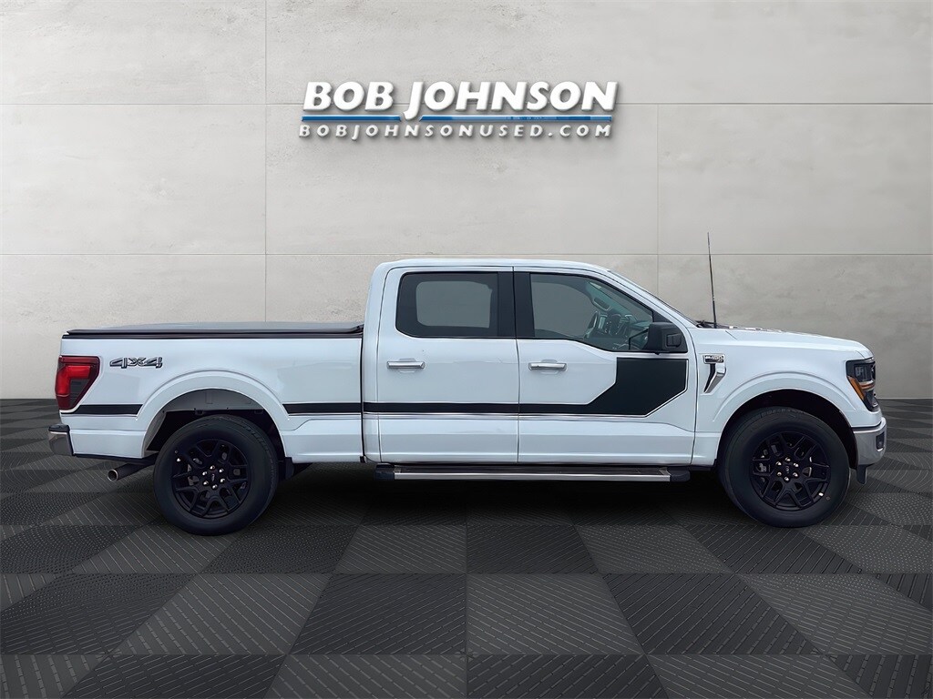 2024 Ford F-150 XLT photo 2
