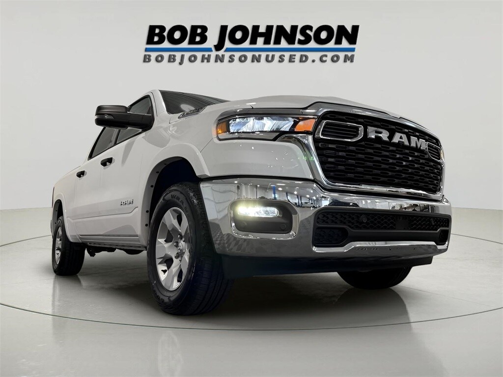 2025 Ram 1500 Big Horn Lone Star photo 3