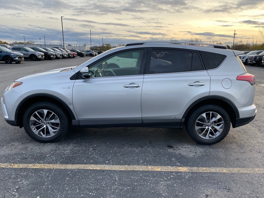 Used 2016 Toyota RAV4 Hybrid XLE SUV