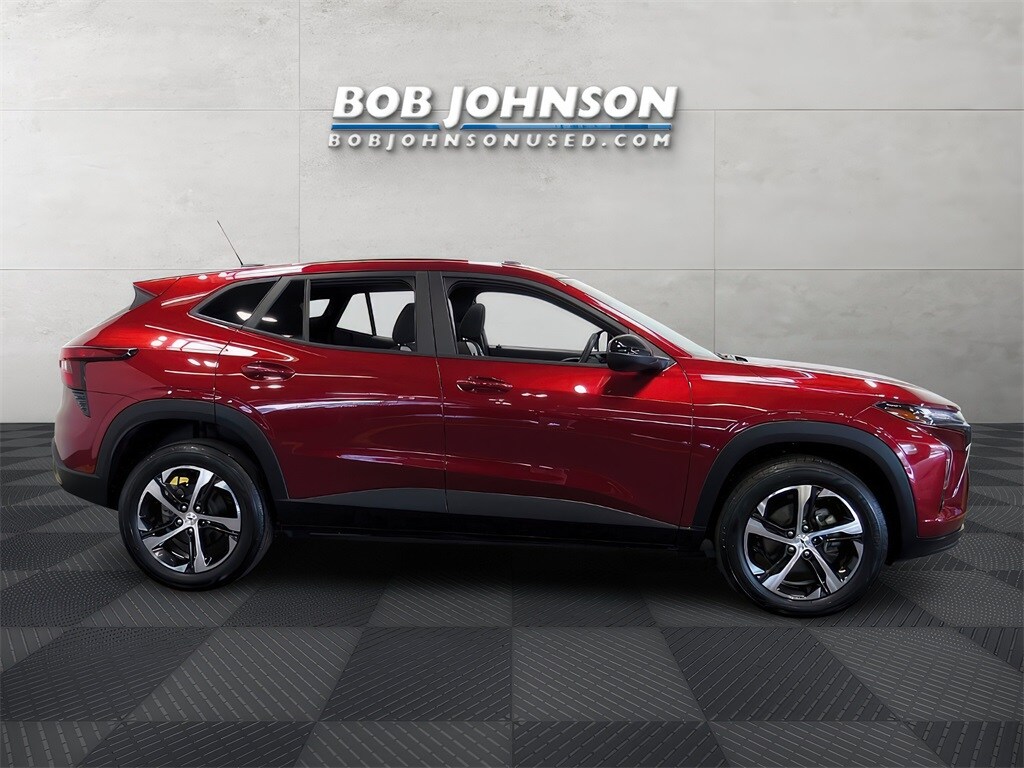 2024 Chevrolet Trax photo 3
