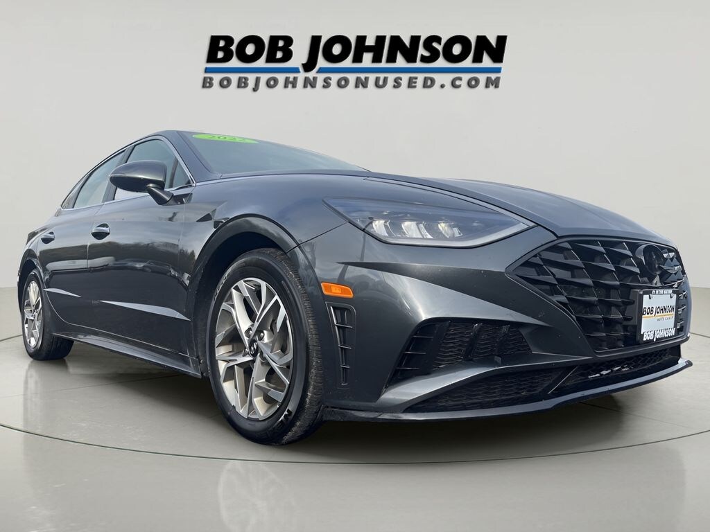 Used 2022 Hyundai Sonata SEL Sedan