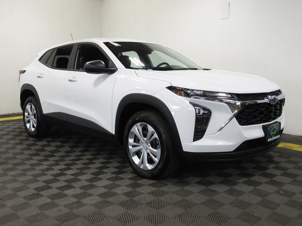 Used 2024 Chevrolet Trax LS SUV