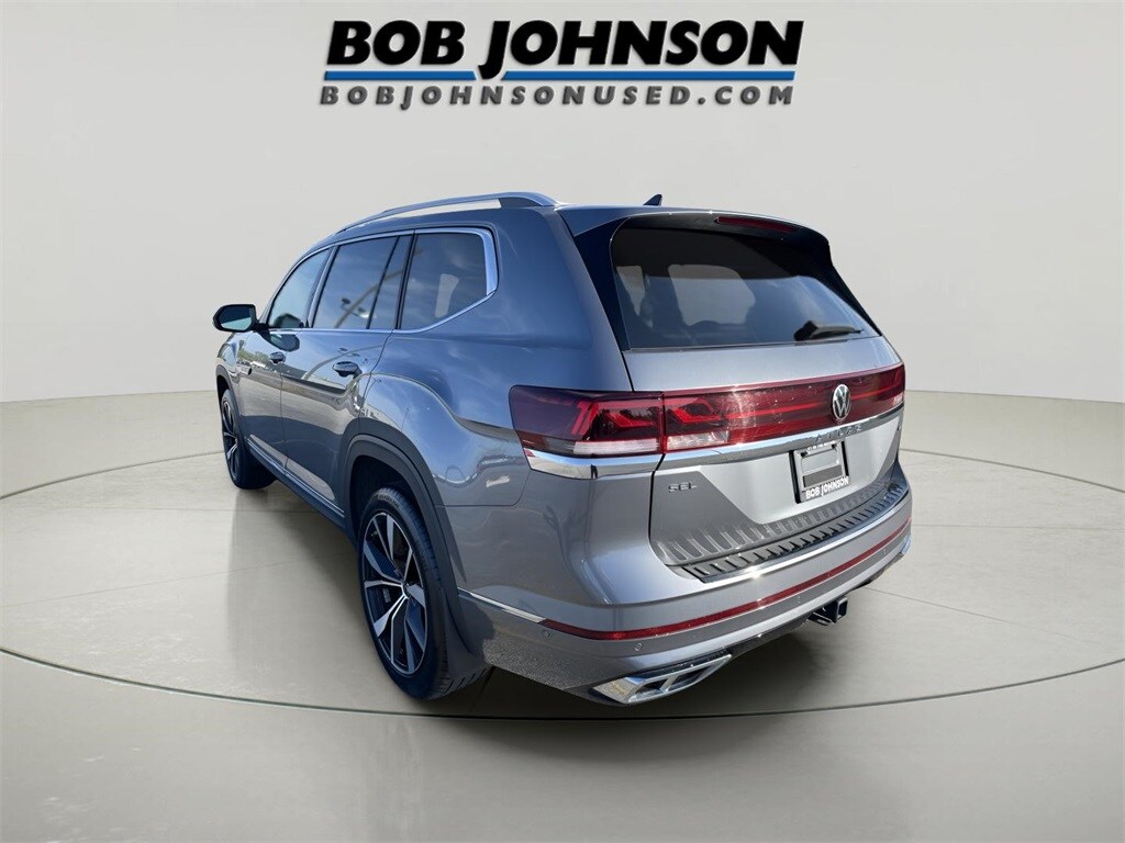 2024 Volkswagen Atlas SEL Premium R-Line photo 4