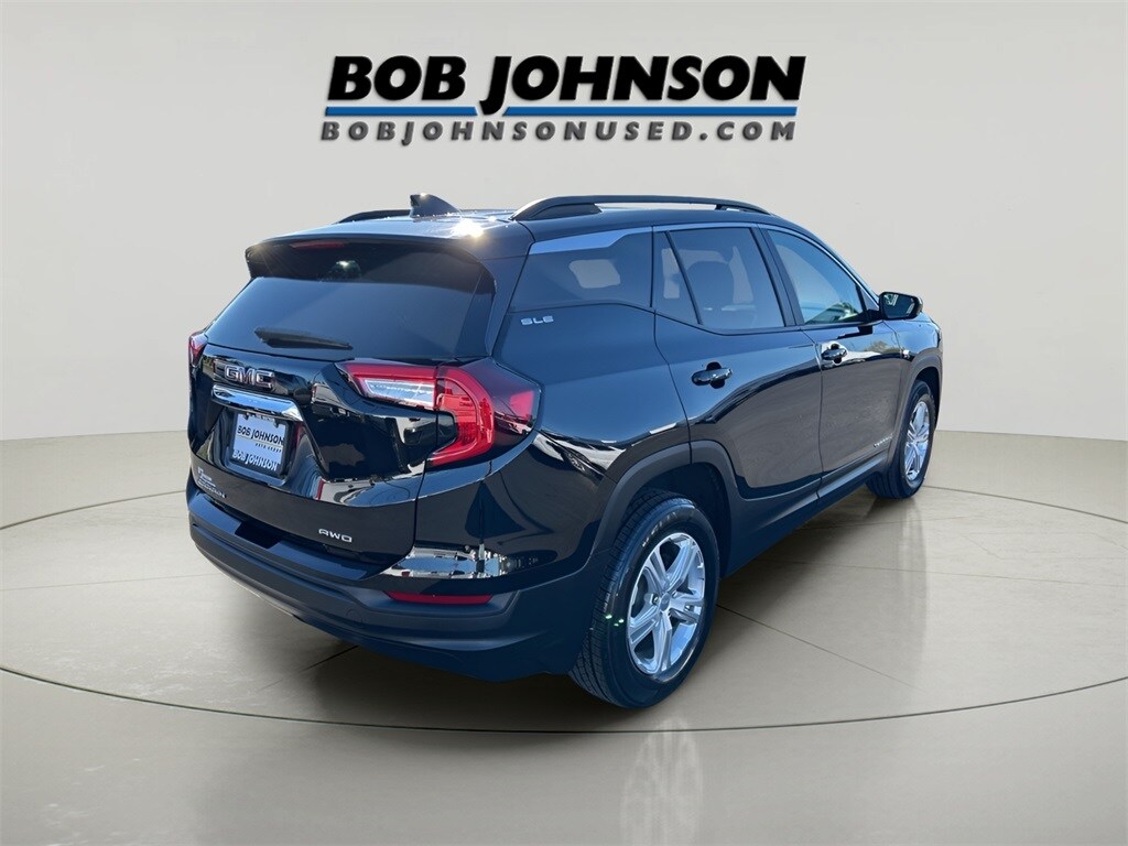 2022 Gmc Terrain SLE photo 3