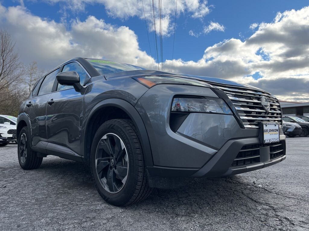 Used 2024 Nissan Rogue SV SUV