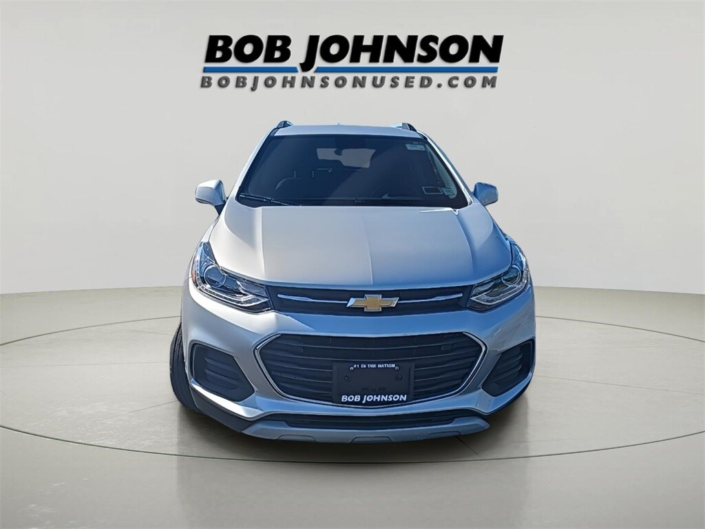 2022 Chevrolet Trax LT photo 3