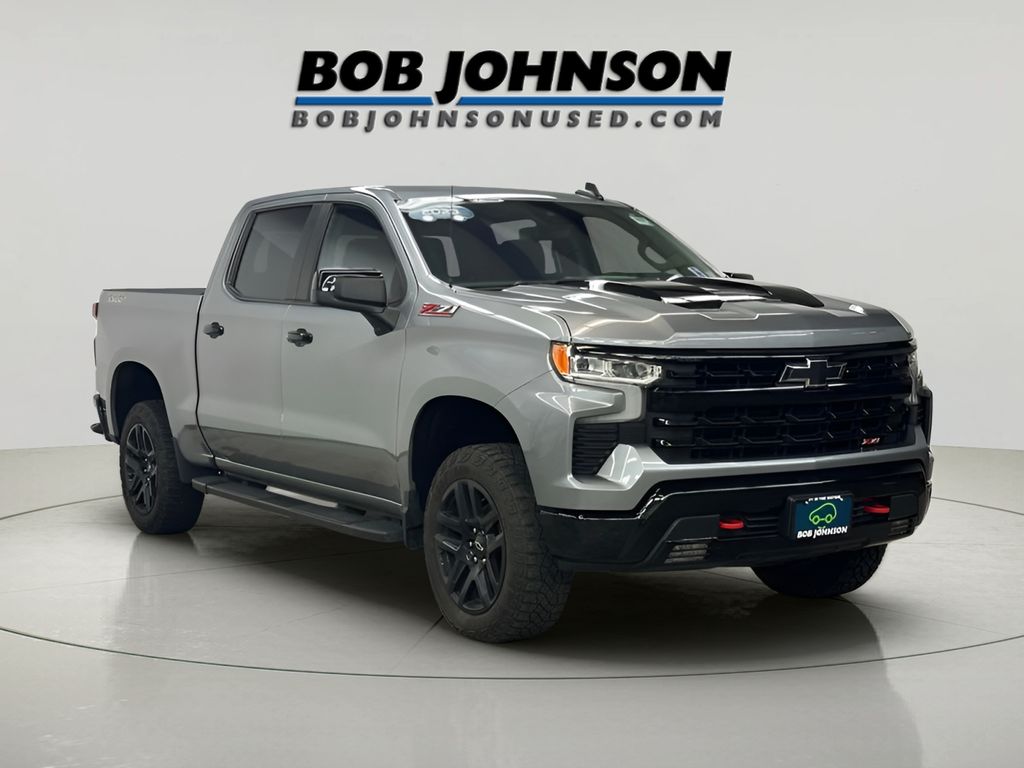2023 Chevrolet Silverado 1500 LT Trail Boss photo 2