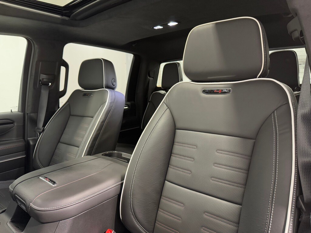 Used 2025 GMC Sierra 2500HD AT4X Truck