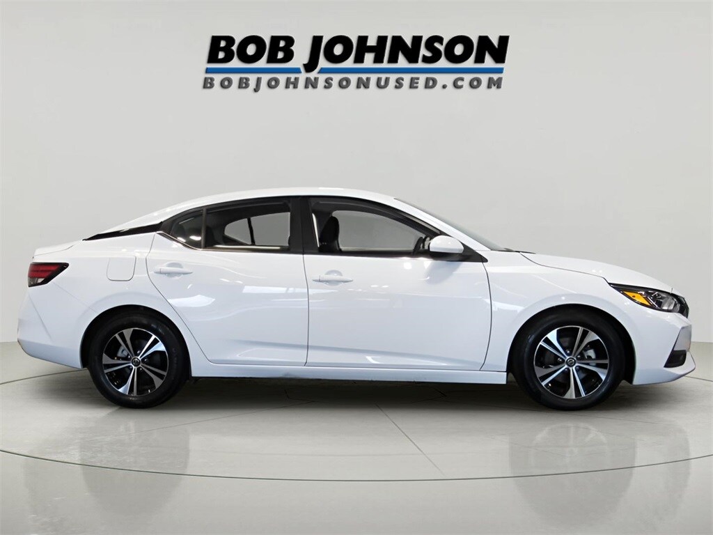2023 Nissan Sentra SV photo 3