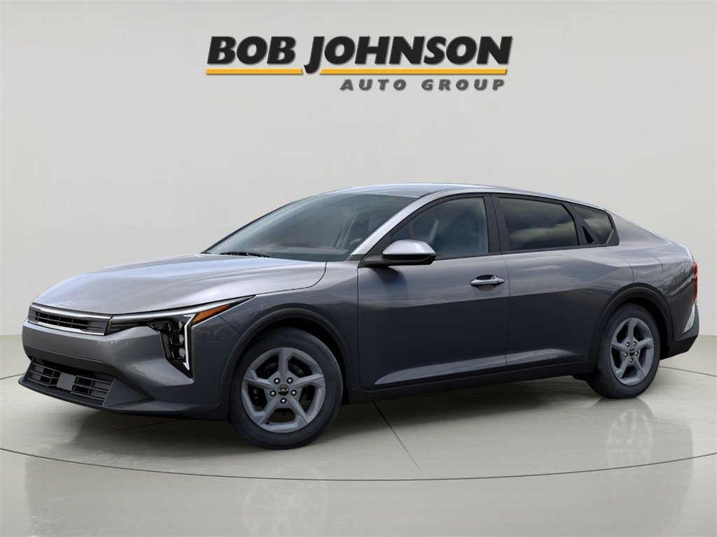 New 2025 Kia K4 LXS Sedan