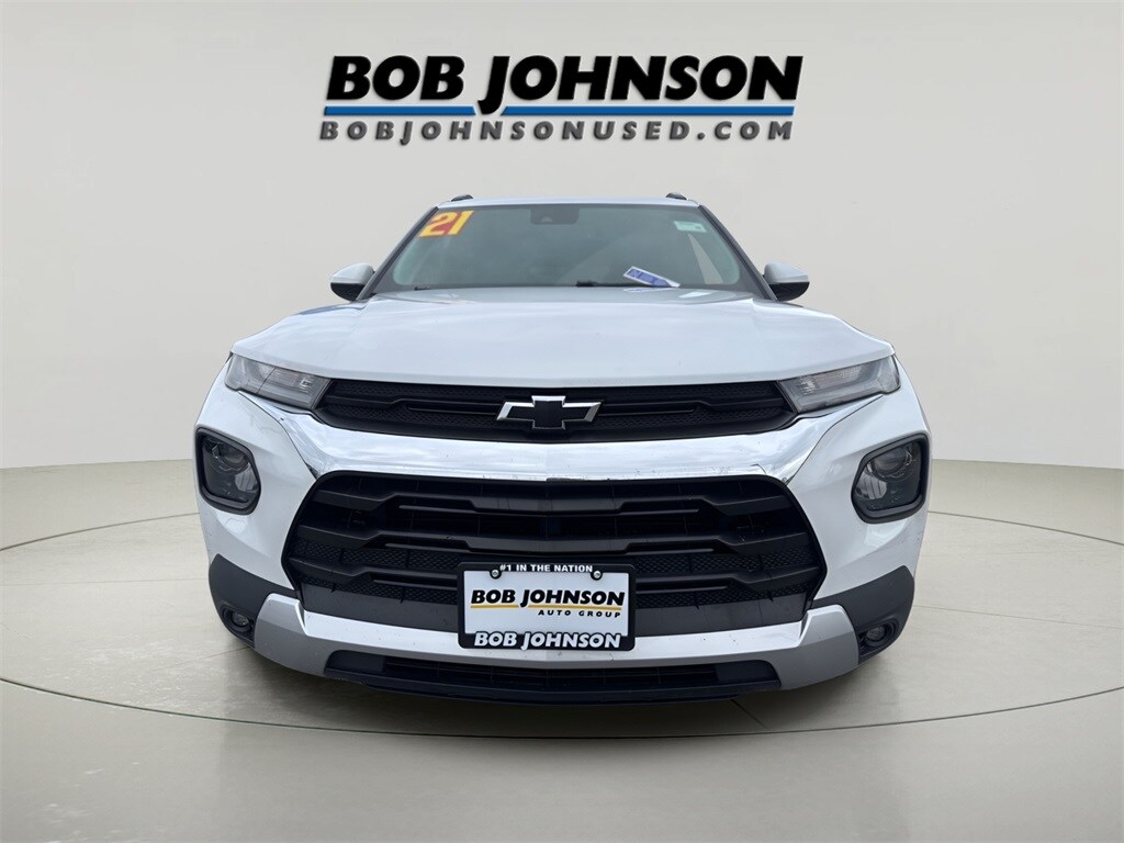 2021 Chevrolet Trailblazer LT photo 2