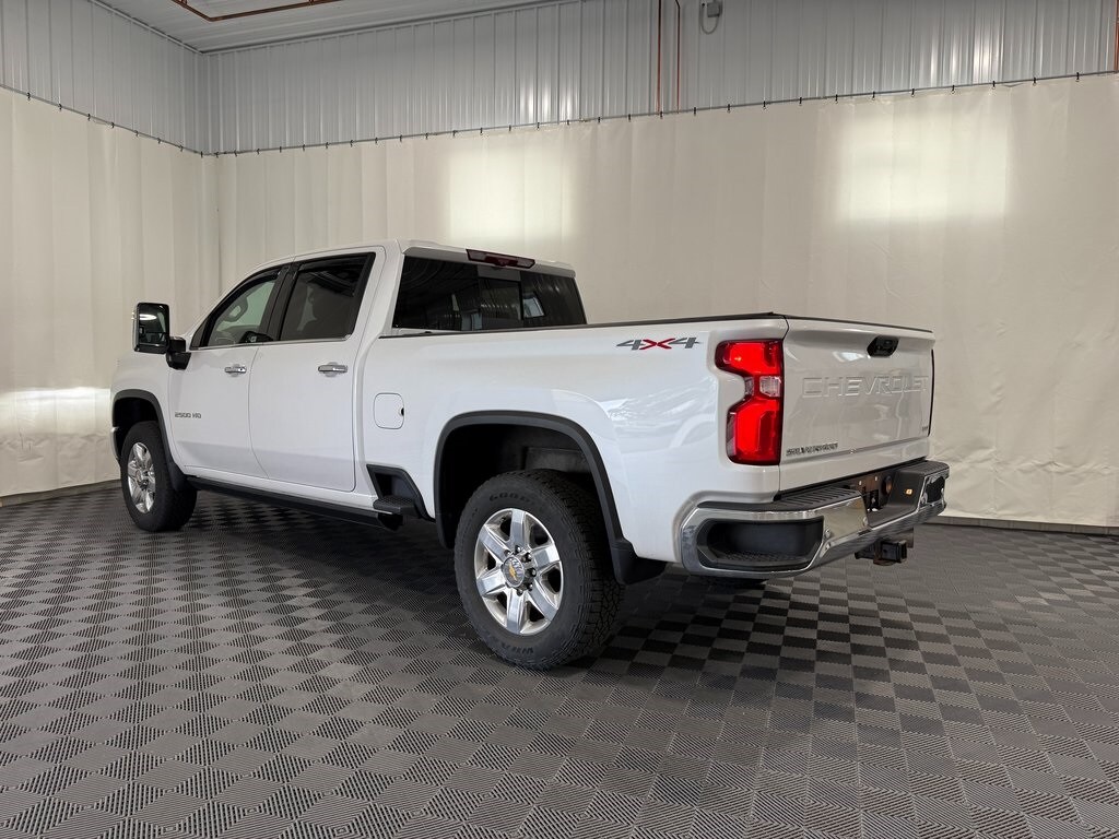 2023 Chevrolet Silverado 2500HD LTZ photo 2