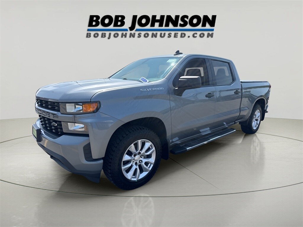 2020 Chevrolet Silverado 1500 Custom photo 3