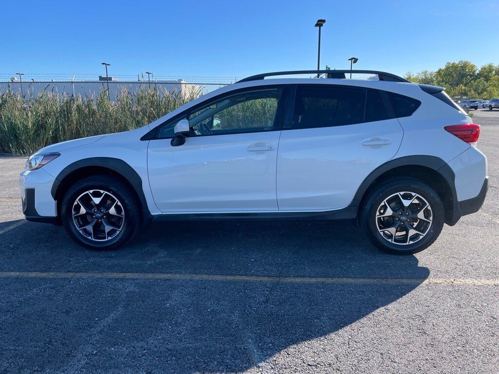 2019 Subaru Crosstrek 2.0i Premium photo 3