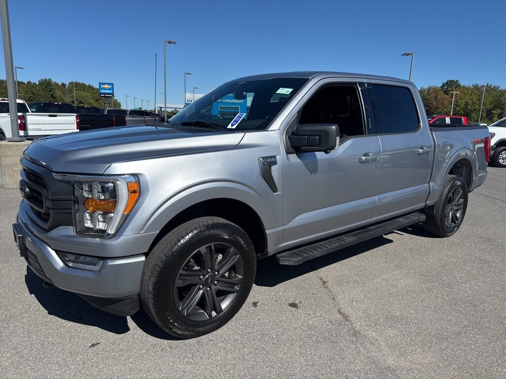 2023 Ford F-150 XLT photo 3