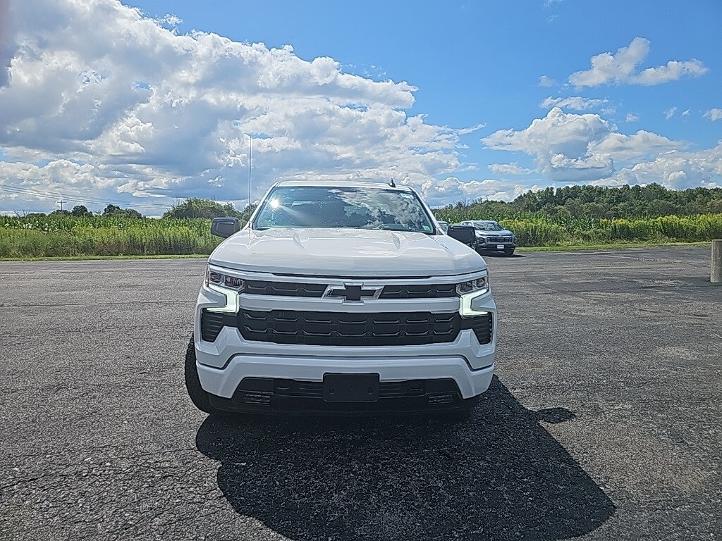 2024 Chevrolet Silverado 1500 RST photo 3